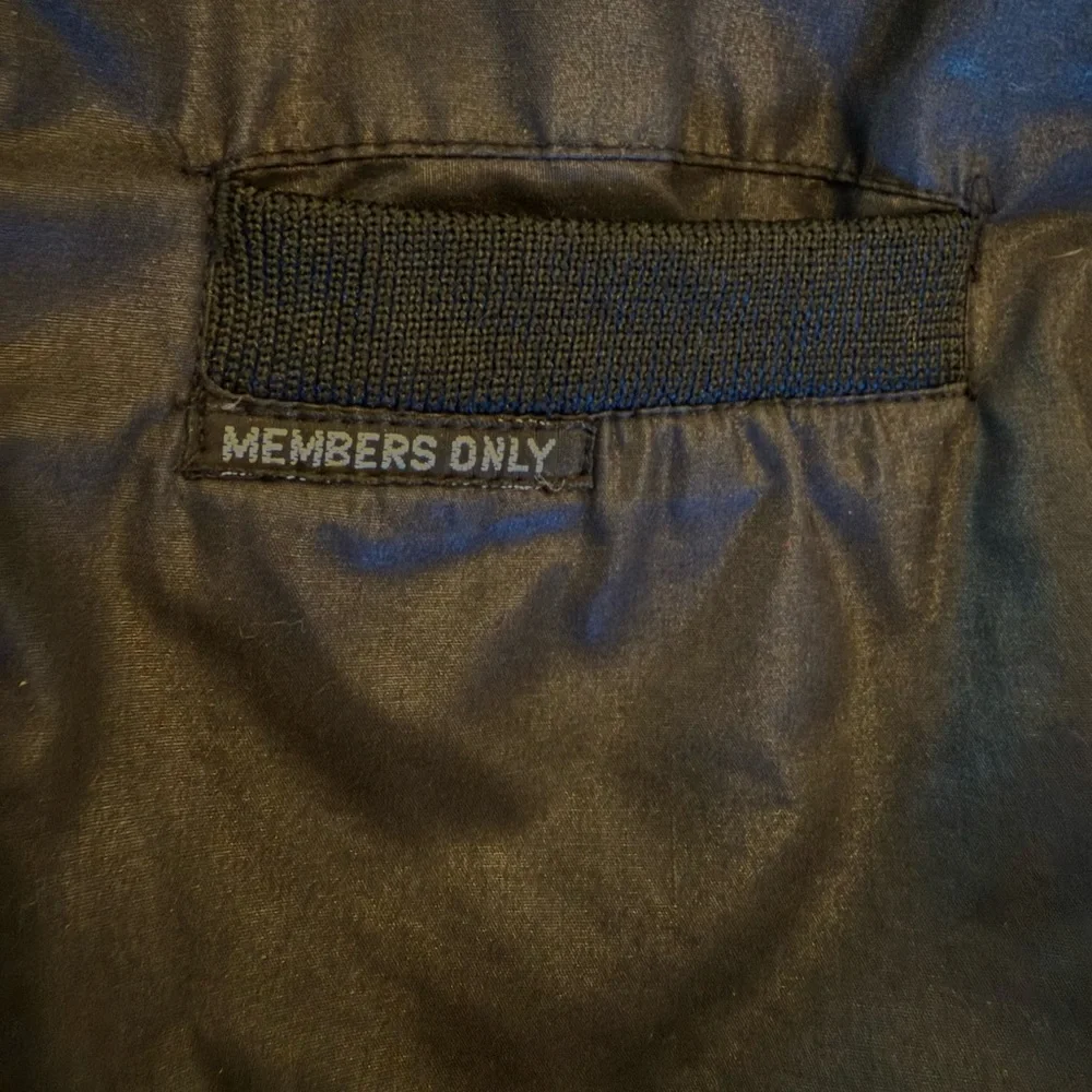 Original 80’s Vintage Members Only Black Cafe Racer Rainbow Europe Craft. Medium - Picture 7 of 14